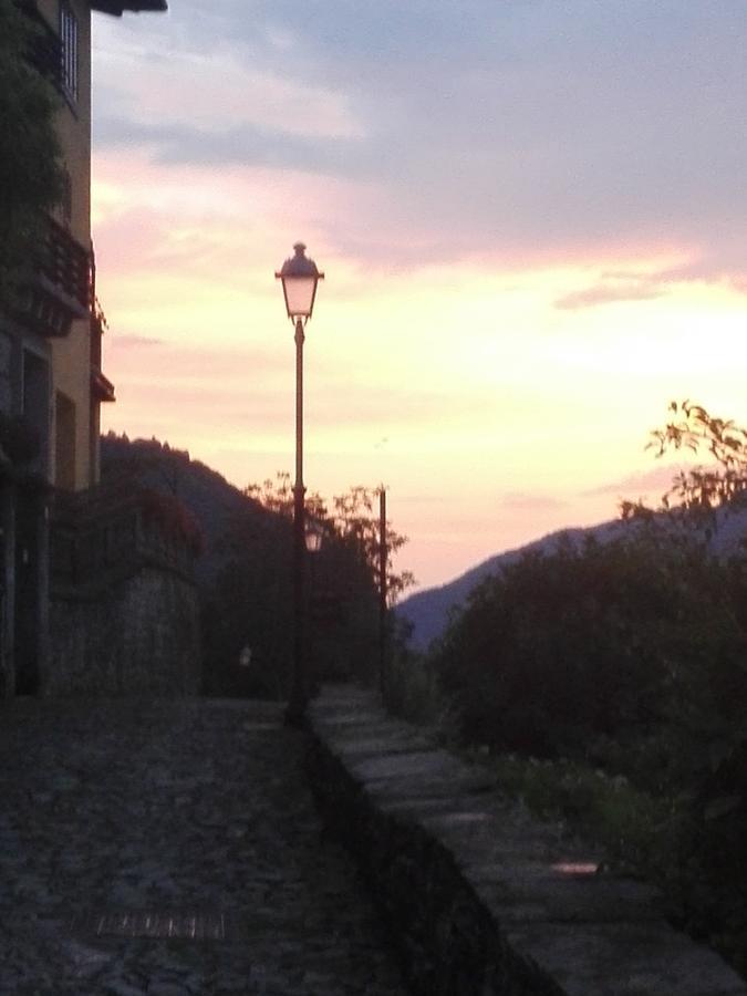 Sweet Home Faggeto Lario Esterno foto
